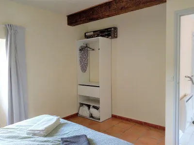 10 minutes walk from the waterfall, bright apartment, pets welcome!