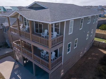Steps to the Sand-Ocean Views-Hot Tub/Heated Pool-Putting Green-Coffee Bar