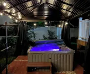 Downtown Hot Tub Escape Hotels in Keene