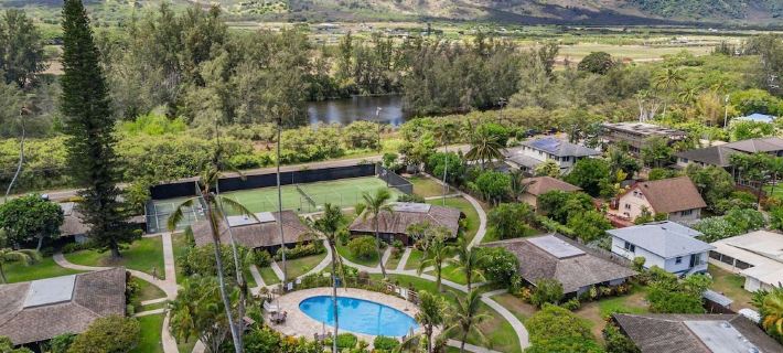 Island Jewel — Ocean Front North Shore Paradise Hotels in Honolulu County