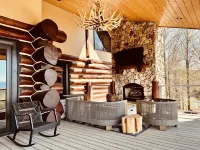 5500 sf cabin: 6 king/2 queen beds, heated pool/spa, game room, mountain views