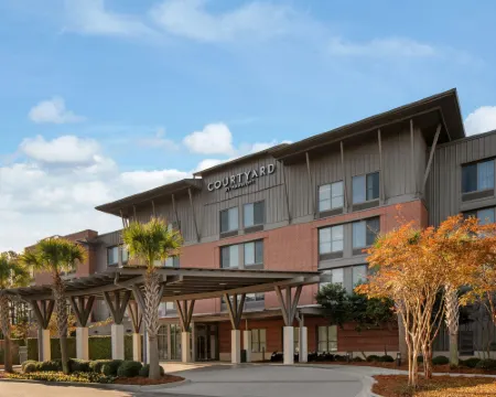 คอร์ทยาร์ดบายแมริออท ชาร์ลสตัน ซัมเมอร์วิลล์ โรงแรมในซัมเมอร์วิลล์