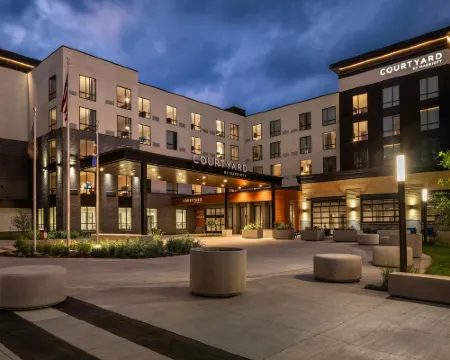 Courtyard St. Paul Downtown Hotels in Saint Paul