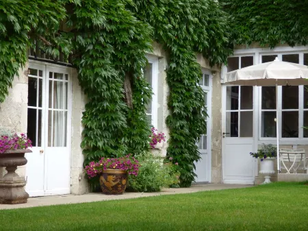 Hôtel la Tonnellerie Отели в г. Сен-Лоран-Нуан