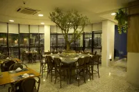 Mogano Premium Hotel - Eletroposto - Bữa sáng