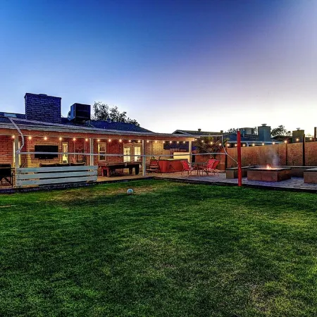 ScottsdaleStays 8Bdrm Million+ Home-Pool Spa-Theater-Golf & Bachelor HQ.