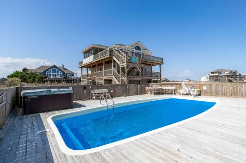 Lightly Salted OBX, Beach front Luxury, Wild Horses, Pool, Hot Tub, 4x4 Beach - 4-stjärniga