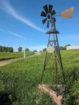 Rustic Silo Home, Huge Shower, Kitchen, Grill, Fire Pit and Sunsets.
