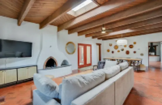 Casa Cascada - 6 BR - Game Room - Huge Pool - Sleeps 21!