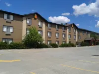 Super 8 by Wyndham Williams Lake BC Hotels in Williams Lake