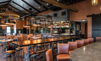 The Craftsman Inn & Suites