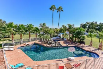 HEATED SPA WALK 2 LA-WSOX SP TRAINING 5MN DRIVE 2 STADIUM 1AC YARD 4Ksq ft HOME Hotels in Maryvale