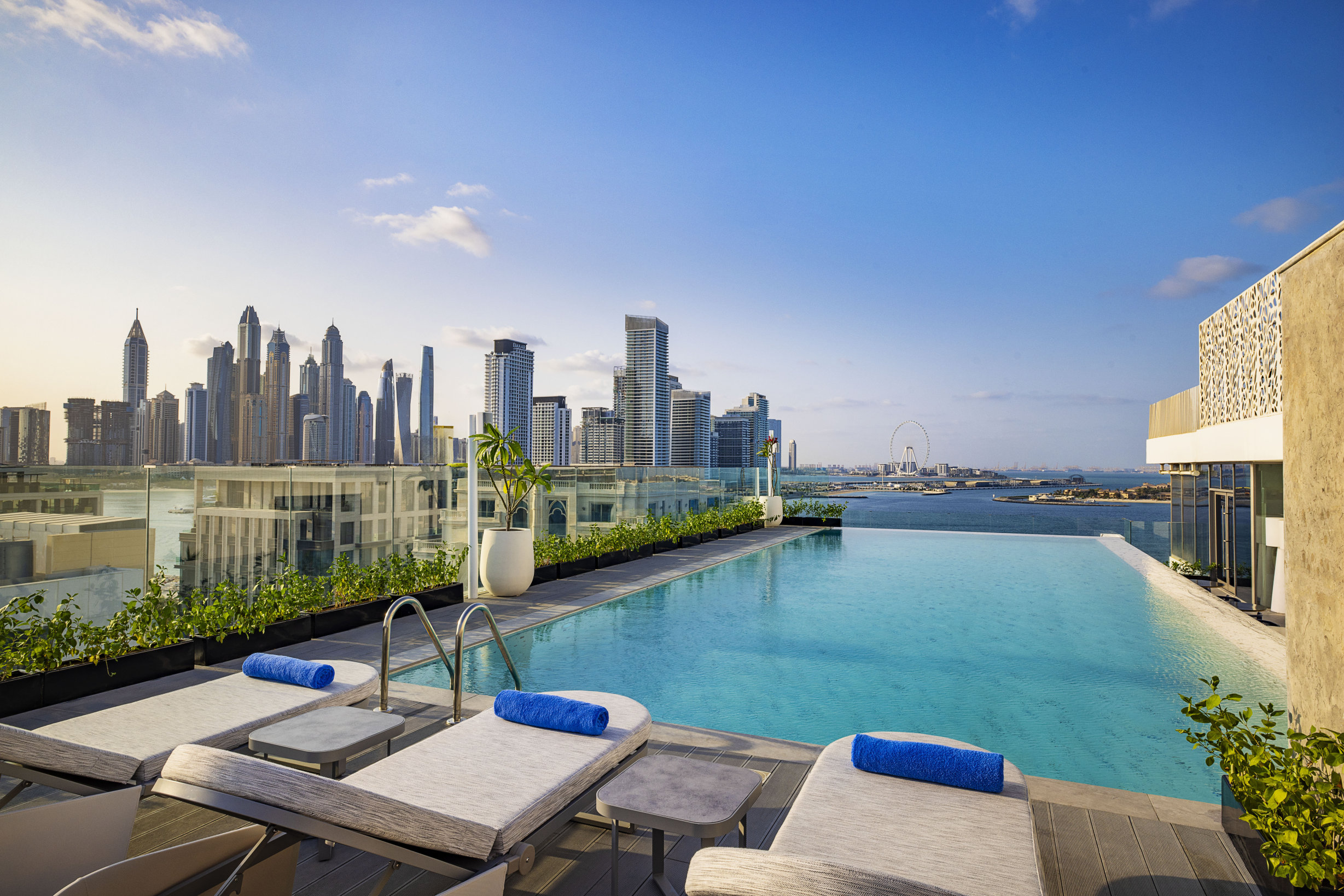Tumbi Hotel Dubai the Palm, Tapestry Collection by Hilton Hotele w: Dubaj