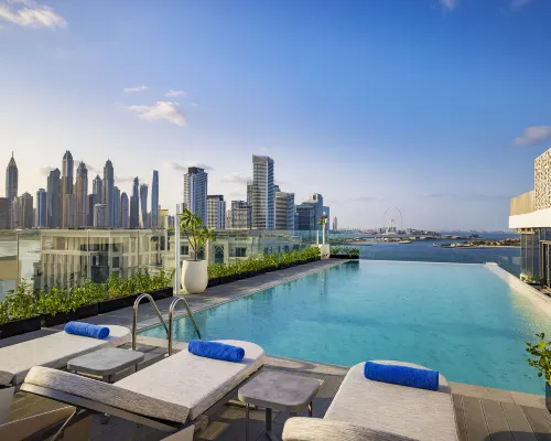 Tumbi Hotel Dubai the Palm, Tapestry Collection by Hilton โรงแรมใกล้ปาล์มไอส์แลนด์