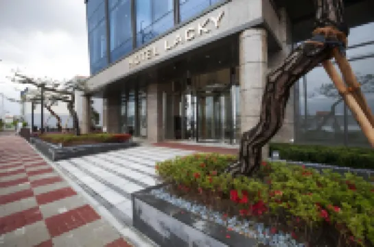 Gwangyang Lacky Hotel