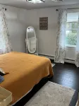 5 Star Accomodations - Less than a mile to Monument Beach