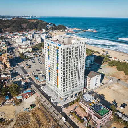 LE BLEU NAKSAN HOTEL
