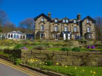 Best Western Plus Buxton Lee Wood Hotel Hotels near St Ann's Well - Public Water Fountain