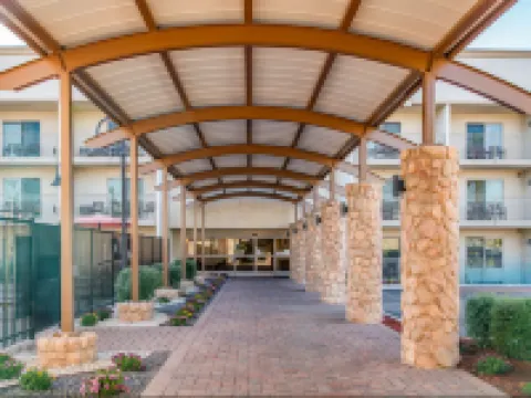 希爾頓歡朋酒店-海峽羣島海港 奧克斯納德酒店