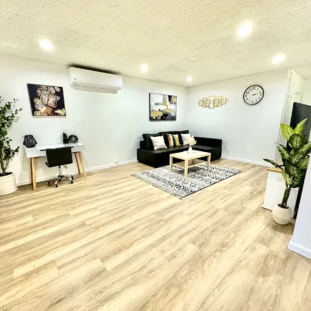 Charming House in Old Town Fullerton near Disney & Knott’s!!