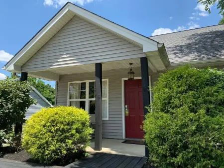 GET AWAY FROM IT ALL - Cottage 28 Taylorsville Lake