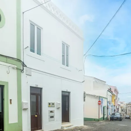 Surfers Inn 2