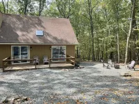 5 min walk to ski lifts & lodge! 25% off ski lifts & tubing! Modern, clean home!