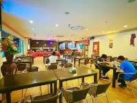 Grand Far East Hotel