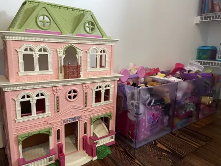 SUNSET RETREAT-Brand New Luxury 4BR, 4.5BA waterfront, best sunsets on the lake!