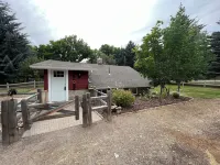 Enjoy your stay at the Cabin Creek Inn Hotels in Inkom