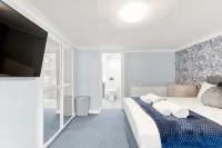 Town House Rooms - Wi-Fi