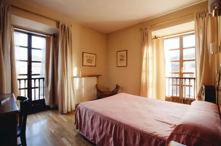 La Casona de Jovellanos Отели рядом с достопримечательностью «Chalet de Ladislao Menendez»