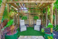 時尚的三臥室聖所，距離大道天堂僅幾步之遙 To The Moon Marketplace附近的飯店