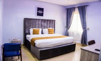 Sulerious Lakeside Hotel