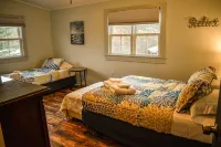 Brook Road Inn Hotel di 