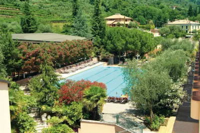 Sporthotel Olimpo فنادق في غرادا