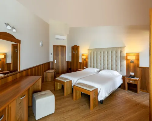 Hotel Centrale Hotels in Garda Town