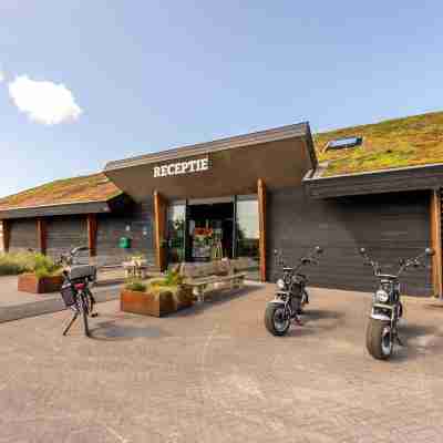 Great Lodge with Microwave Oven Near Beach Hotel Exterior