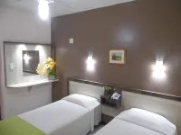 Ravena Cassino Hotel Hotel di Imaruí