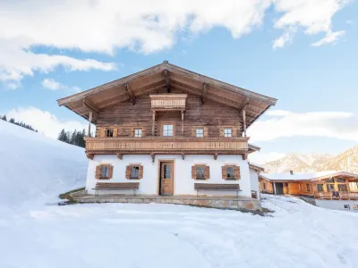 Chalet in Hochfilzen by Ski Piste Hotel di 