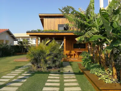 Exclusive EcoHouse! Privacy 100 m Praia Campeche Hotel dekat Avai Esporte Shopping