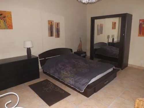Urban premium ground floor cottage for 2-6 pers historic Fougeres, Label House of Fr.