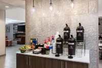 弗雷德裏克斯堡拉昆塔温德姆套房酒店 - 早餐
