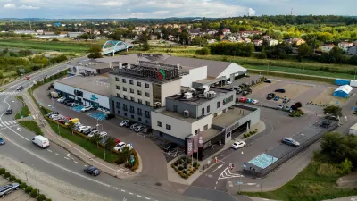 Hotel Scout Hôtels à proximité de : PUB SPORTOWY Stacherczak
