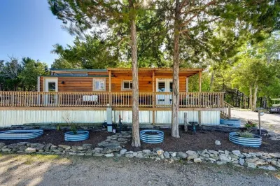 Lakeview Campground Hotels in Ruth C Township