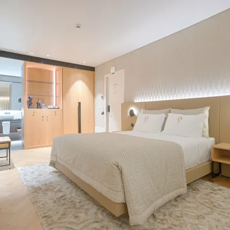 Palatial Suites