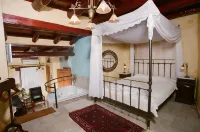 Ifigenia Lux Maisonette in Oldtown and Villas in Theriso Vilage 14 km Outside of Chania