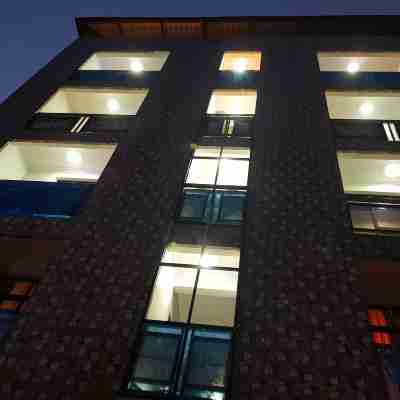 Flat Hotel Kandolo Gombe Hotel Exterior