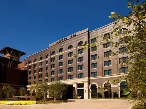 Hotel Vin, Autograph Collection