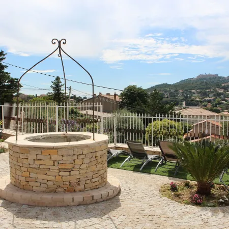 Residence Les Jardins De Natallia.